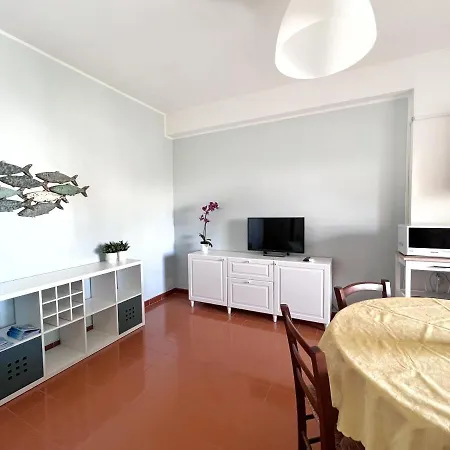 La Terrazza Nel Blu Apartment *