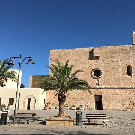 La Terrazza Nel Blu Apartment *