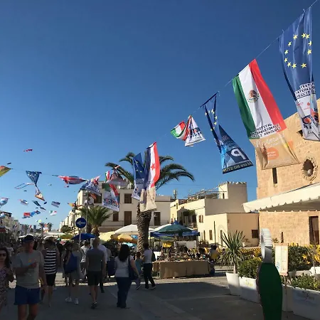La Terrazza Nel Blu Apartment